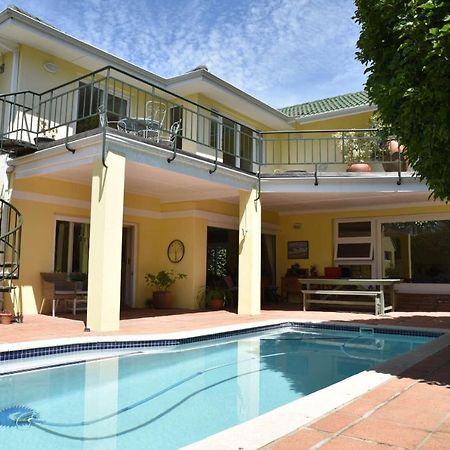 On Pinewood Guest House Cape Town Dış mekan fotoğraf