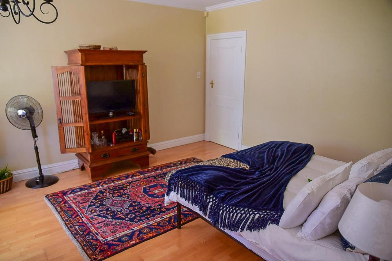 On Pinewood Guest House Cape Town Dış mekan fotoğraf