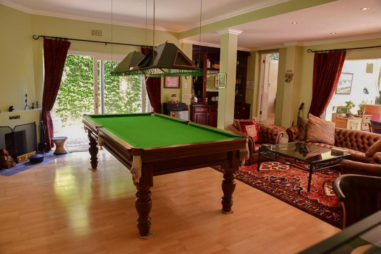 On Pinewood Guest House Cape Town Dış mekan fotoğraf